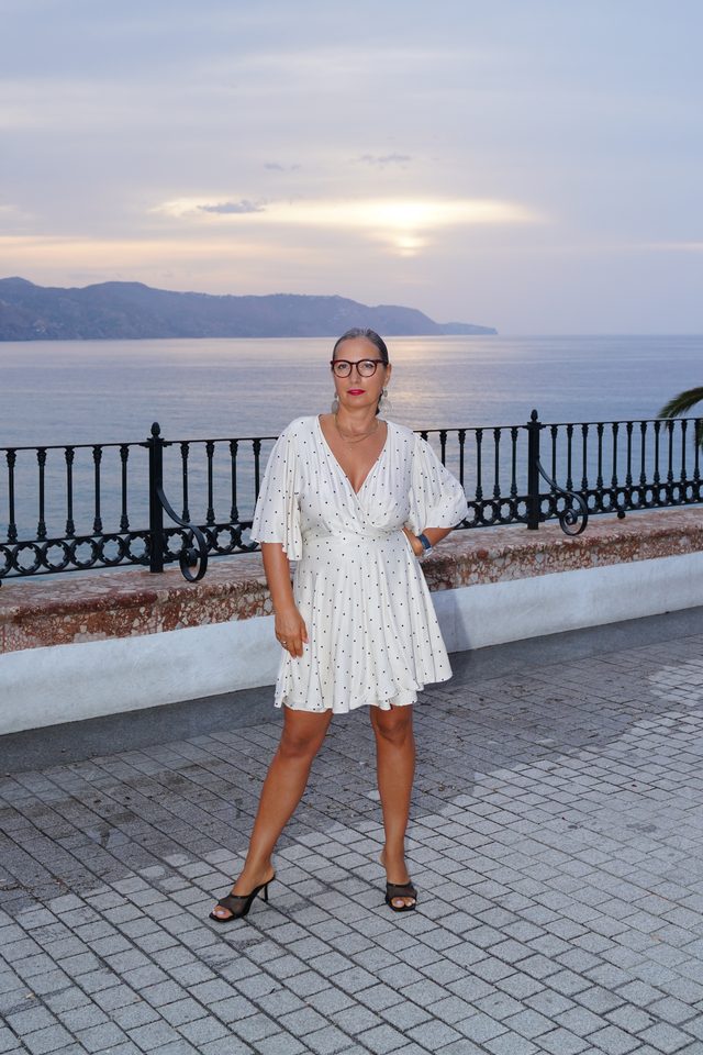Beata on the Balcón de Europa in Nerja at sunrise